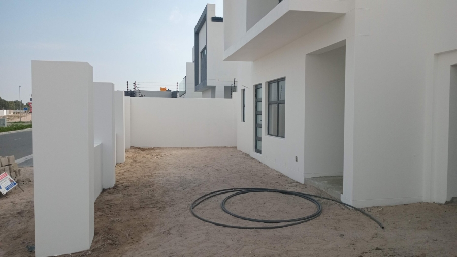 5 Bedroom Property for Sale in Sandown Western Cape